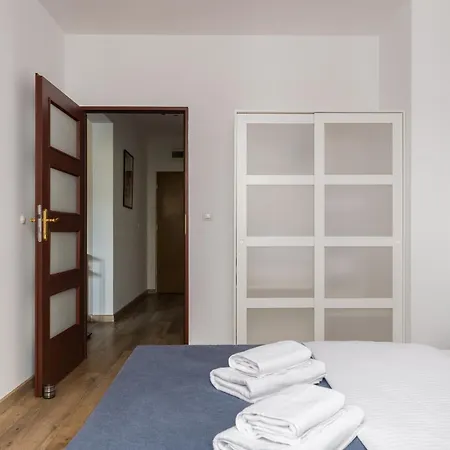 Metro Wilanowska With By Bookinghost *