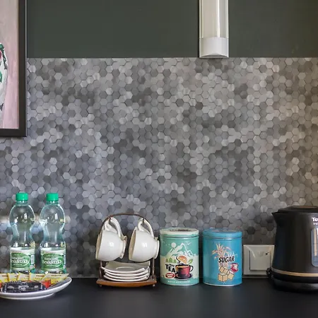 Metro Wilanowska With By Bookinghost 아파트 *